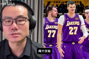 安静地享受人生！在意大利街头散步的乔丹！