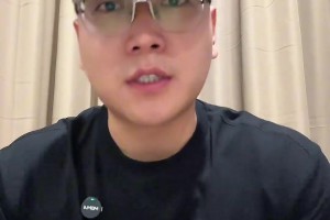 老詹球迷一心想给刚出生的儿子起名勒布朗（詹姆斯）...